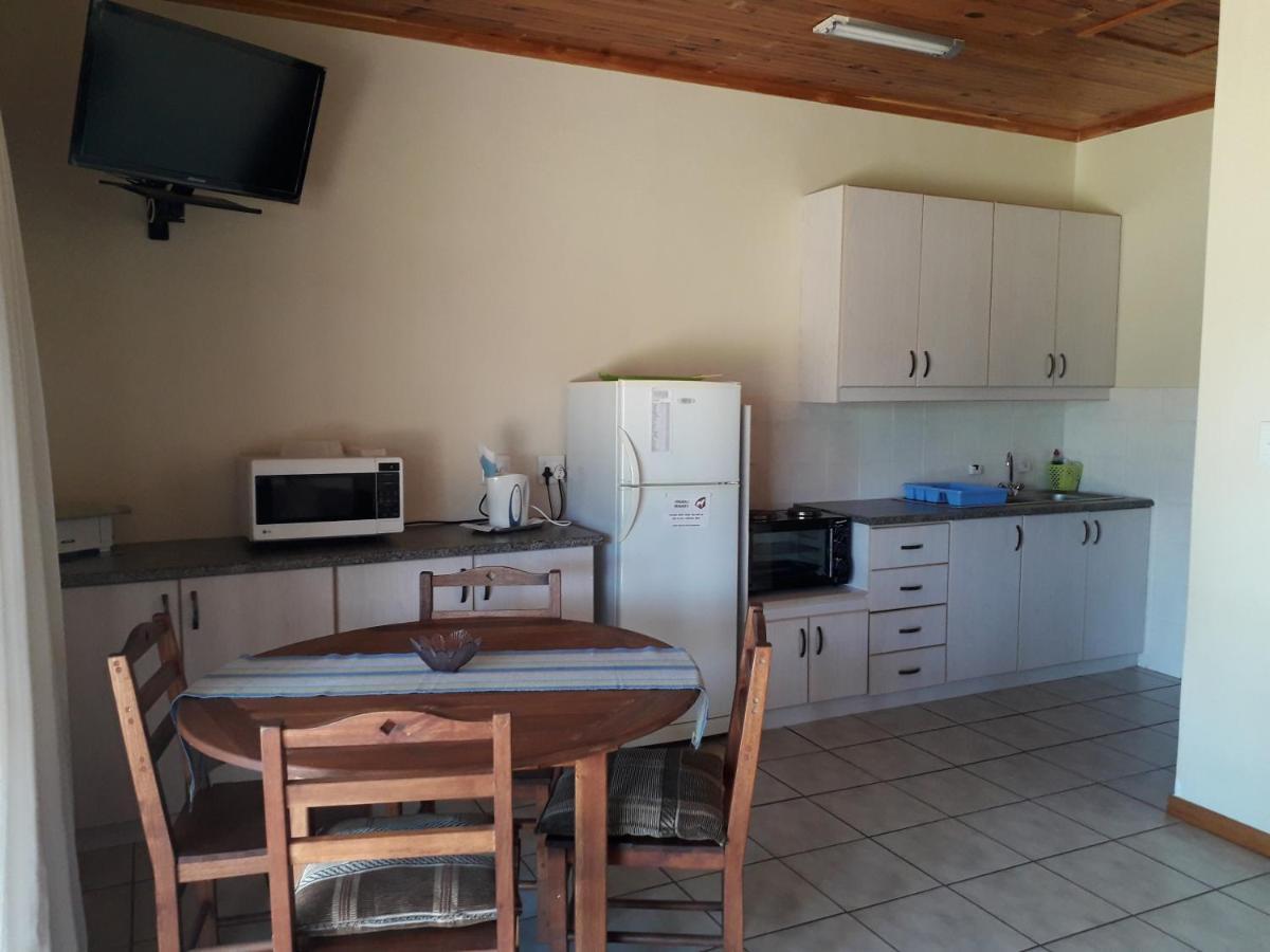 Culdesac Guesthouse Oudtshoorn Exteriör bild