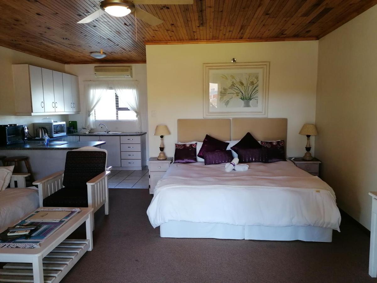 Culdesac Guesthouse Oudtshoorn Exteriör bild