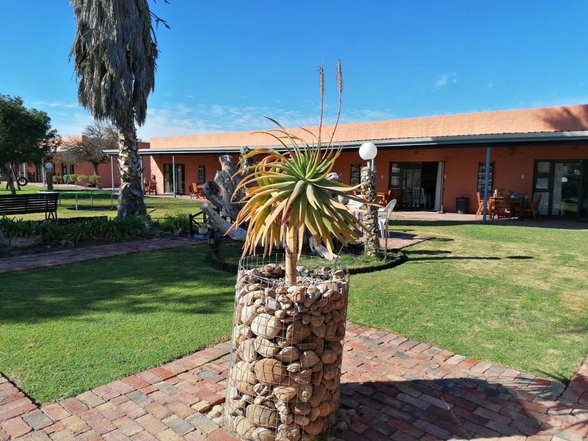 Culdesac Guesthouse Oudtshoorn Exteriör bild