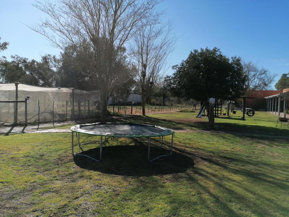 Culdesac Guesthouse Oudtshoorn Exteriör bild