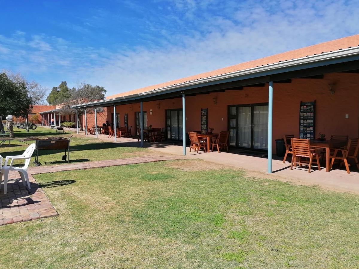 Culdesac Guesthouse Oudtshoorn Exteriör bild