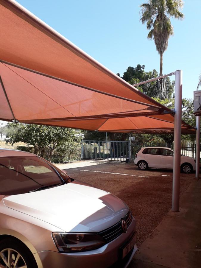 Culdesac Guesthouse Oudtshoorn Exteriör bild