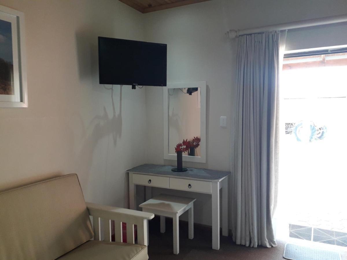 Culdesac Guesthouse Oudtshoorn Exteriör bild