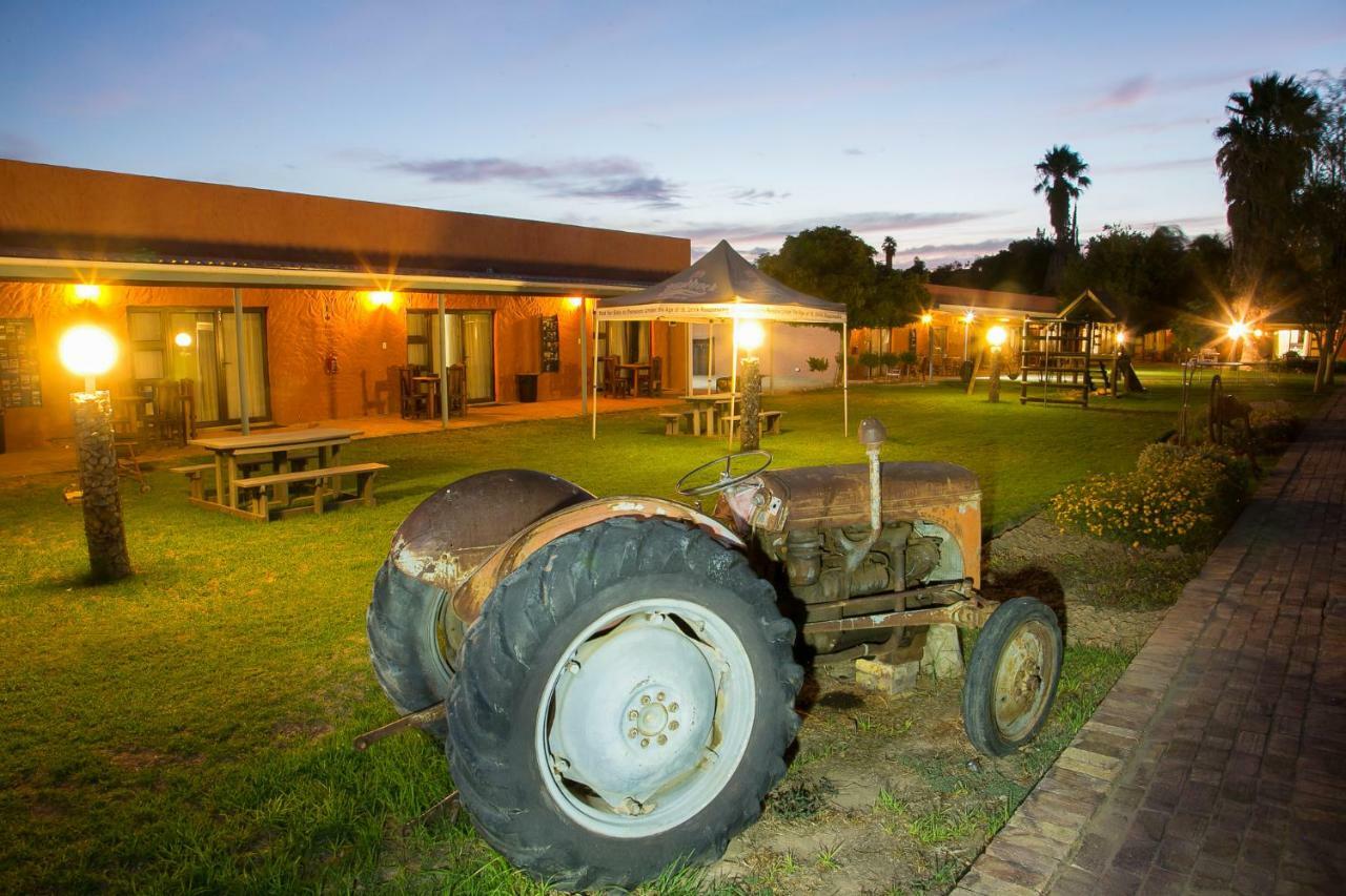 Culdesac Guesthouse Oudtshoorn Exteriör bild